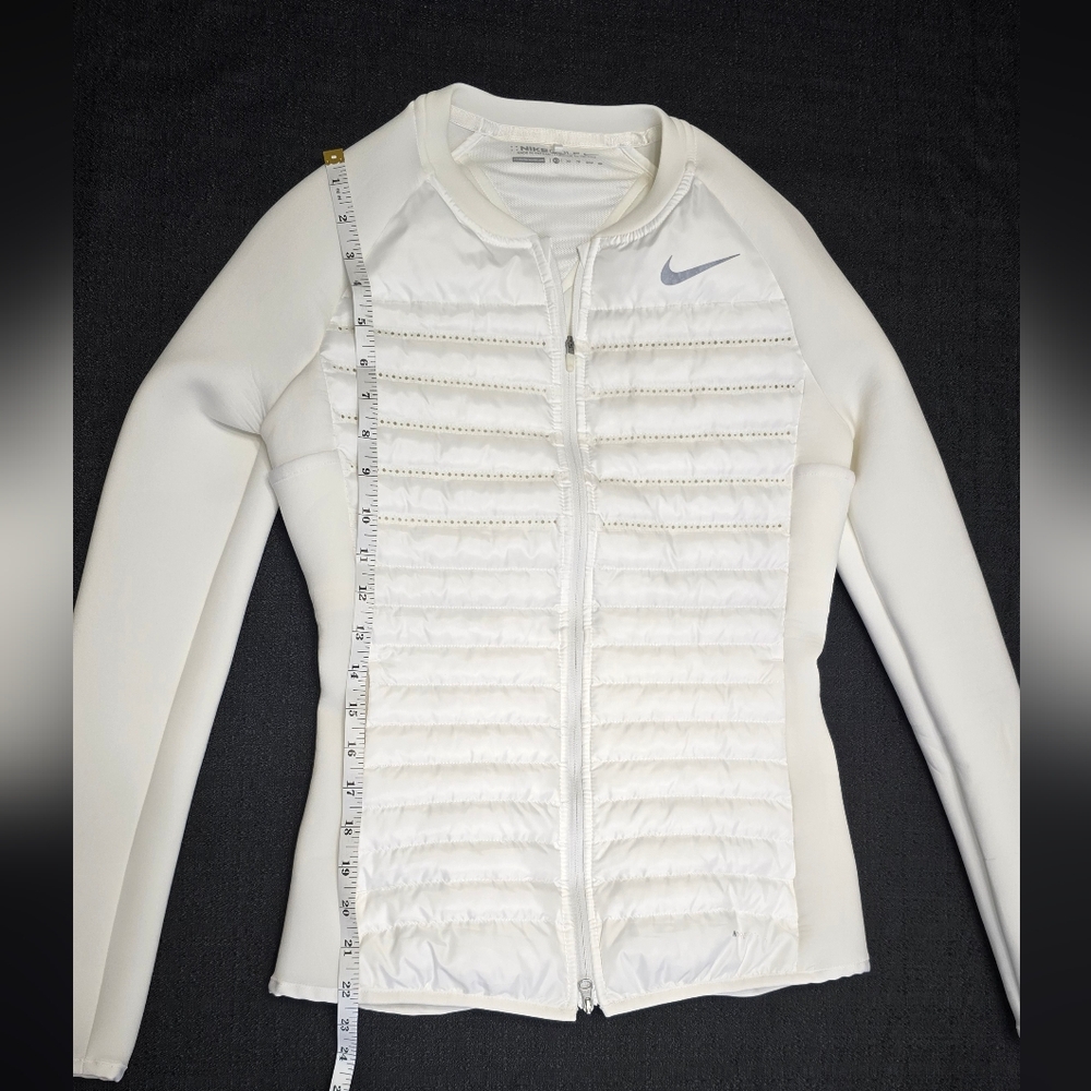 Nike Golf  Women's White Puffer Jacket - Picture 8 of 16